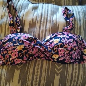Meet Curve Bikini Bandeau Swim Top